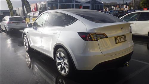 TESLA MODEL Y SALOON 2020-CURRENT